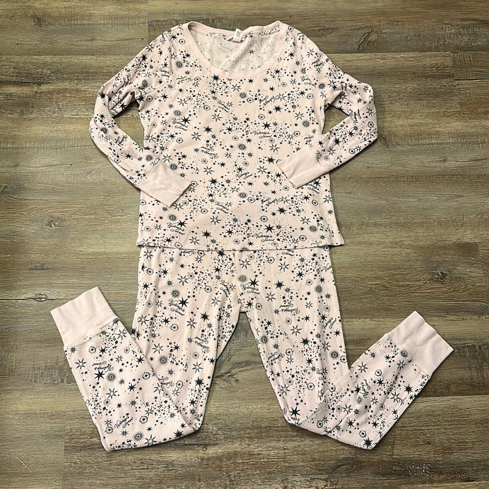 🌙 Victoria’s Secret PINK Thermal Pajama Set - Cozy Comfort with a Touch …